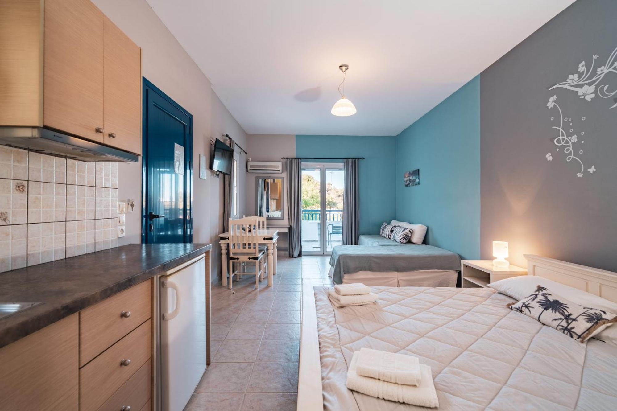 Philyra Appartments Agia Pelagia  Room photo